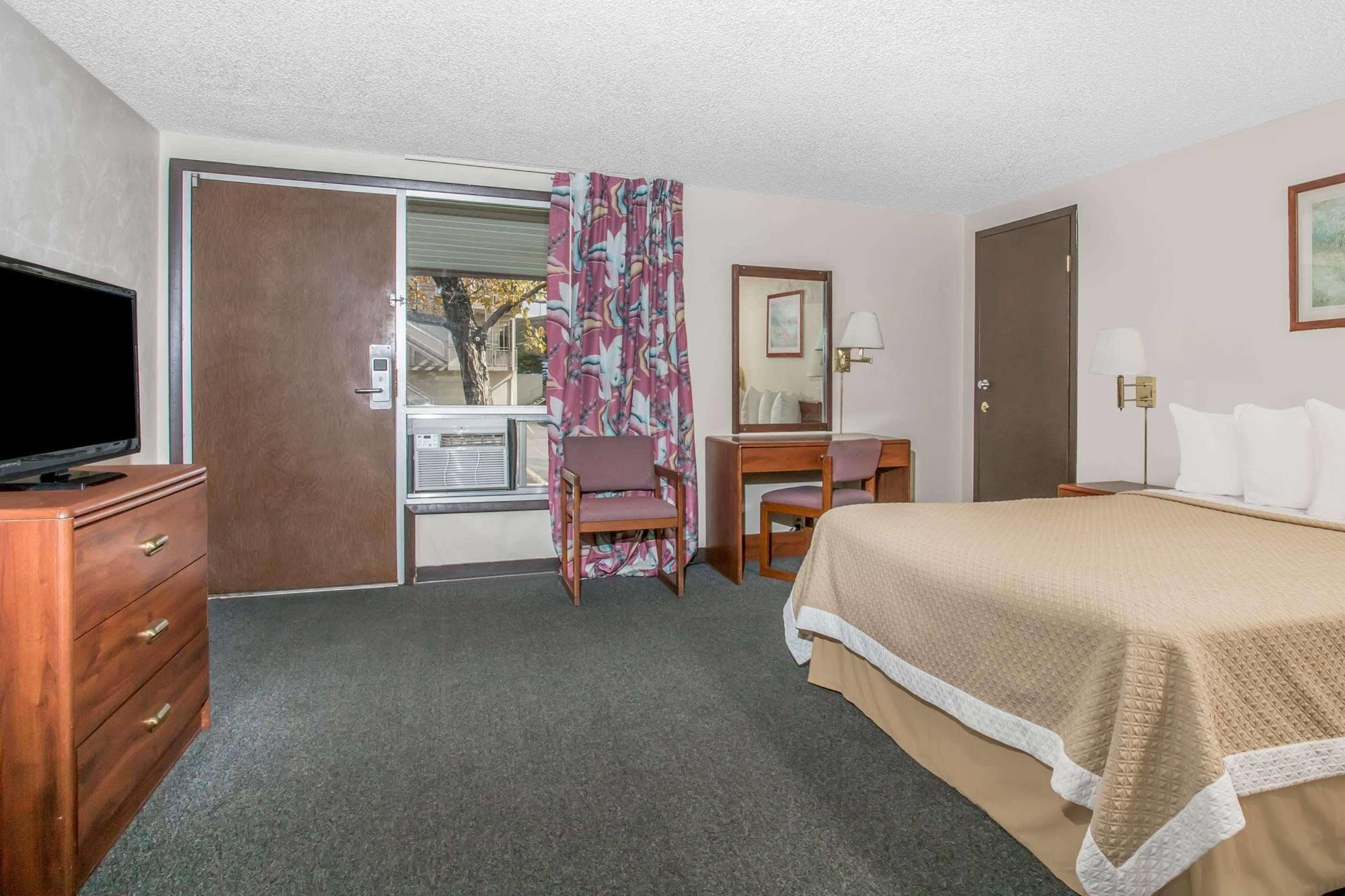 Days Inn By Wyndham Rock Springs Exterior foto