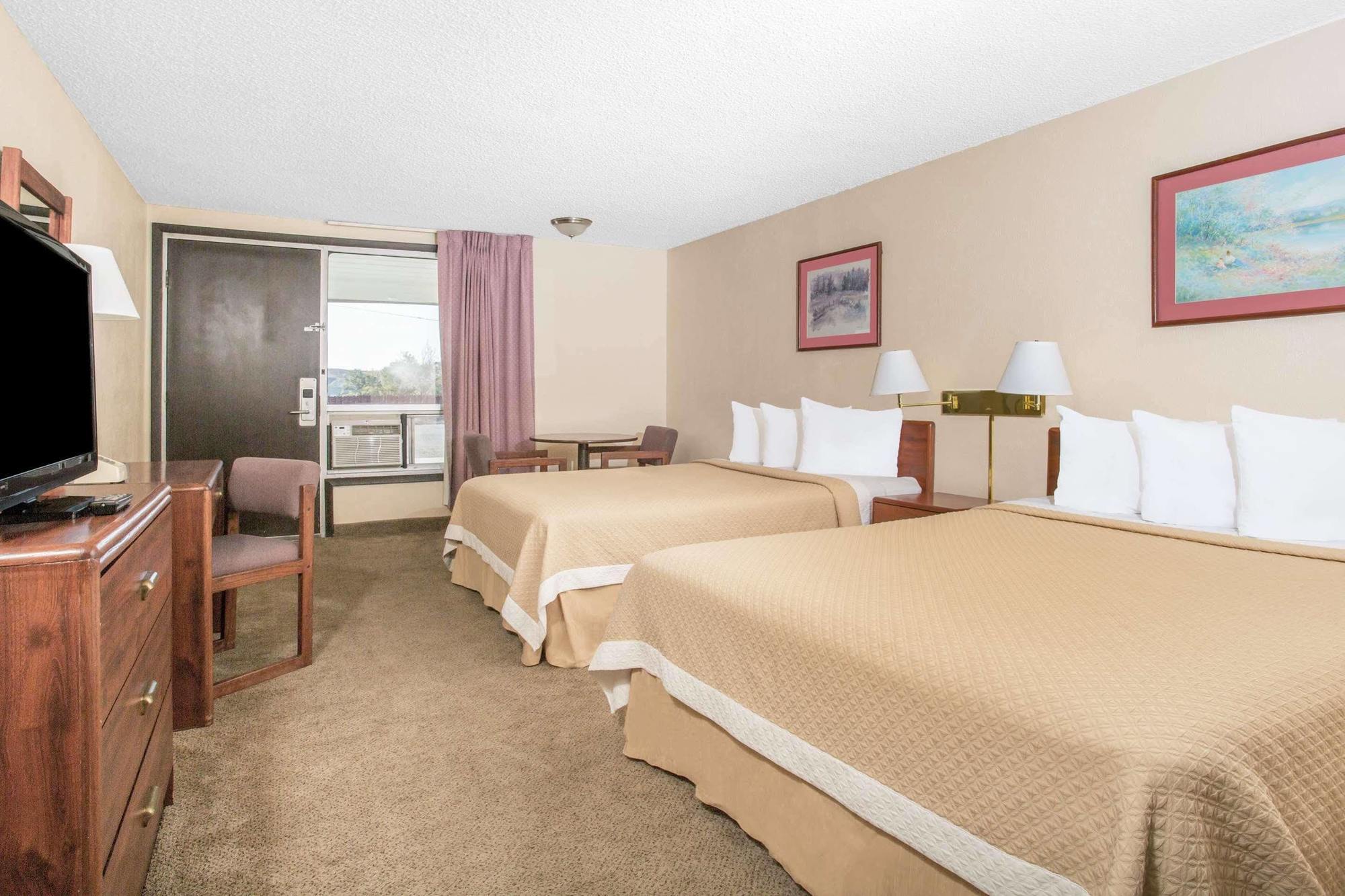 Days Inn By Wyndham Rock Springs Exterior foto